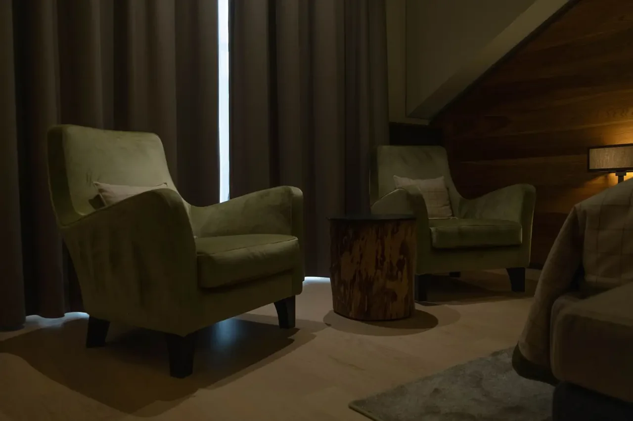 Vesuneresort Stay interior detail