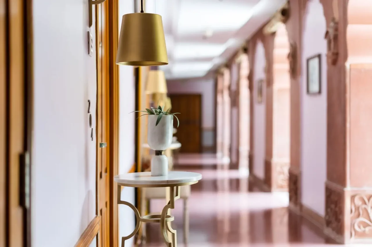 Vesuneresort Stay interior corridor